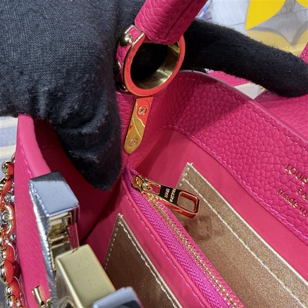 2026120185550328 270